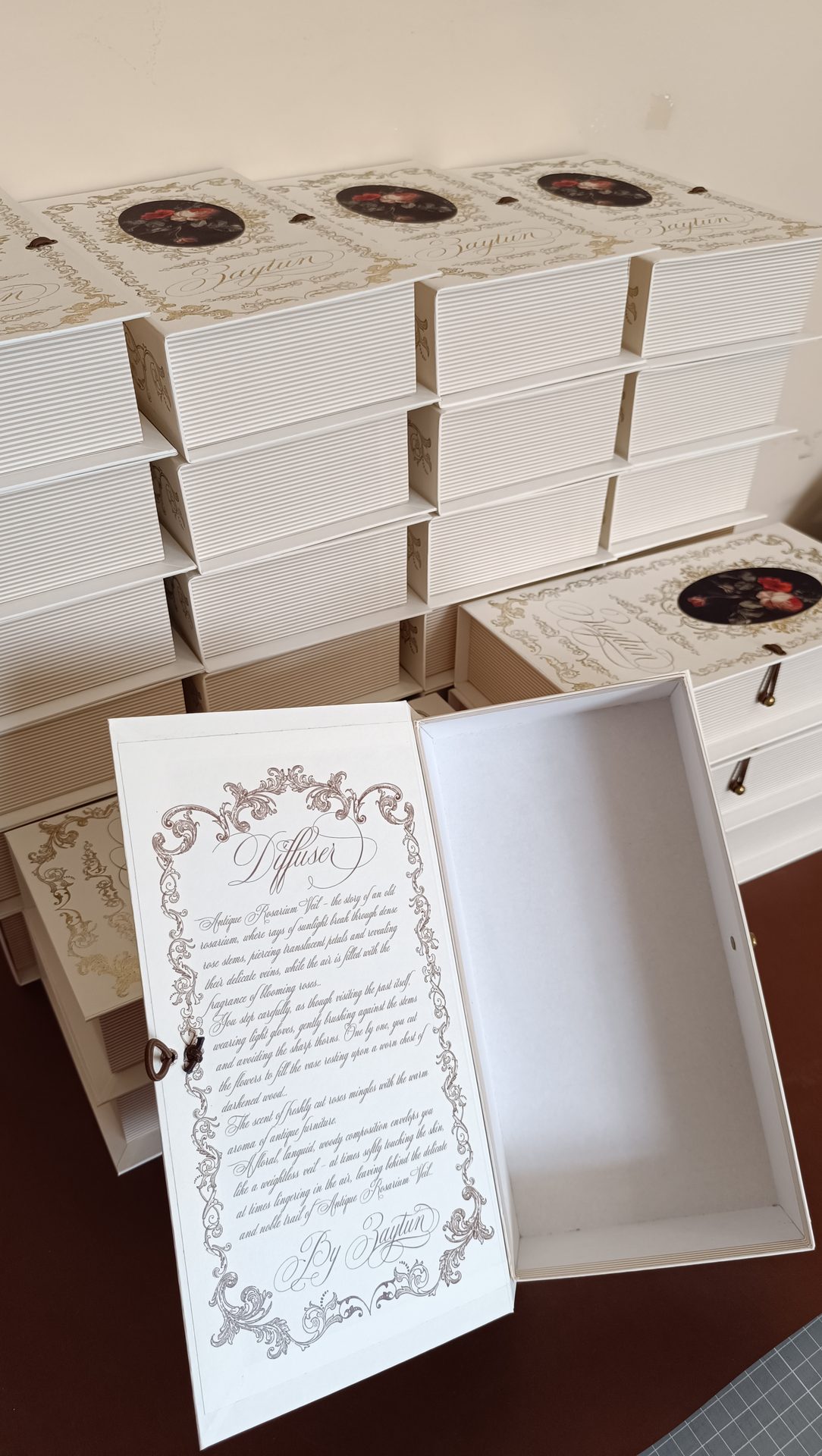 Коробка-книжка на резинке